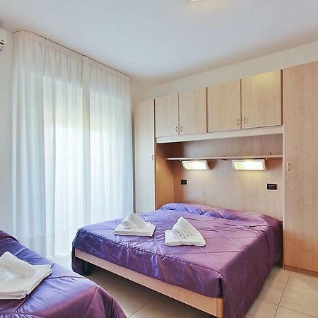Hotel Carla 利尼亚诺萨比亚多罗 外观 照片