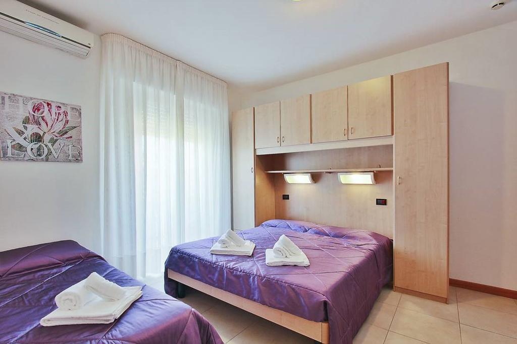 Hotel Carla 利尼亚诺萨比亚多罗 外观 照片